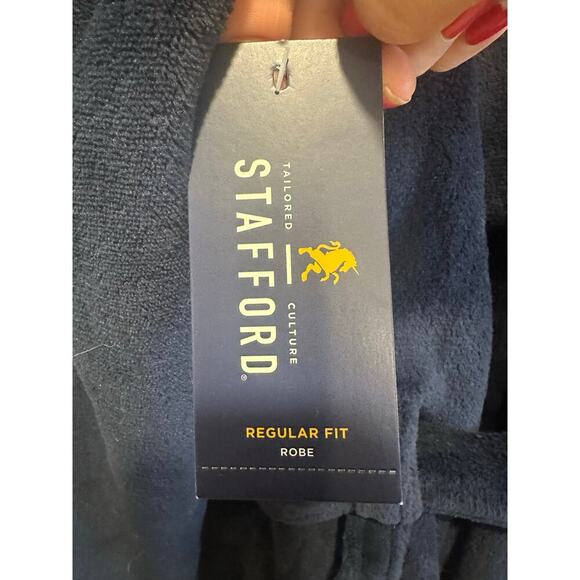 Stafford Men’s OSFM robe NWT plush robe navy casual sleepwear - Picture 3 of 7